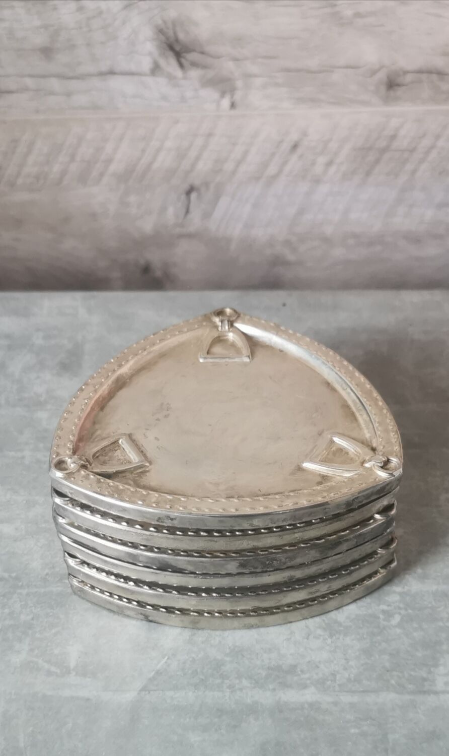 Horse-drawn coasters