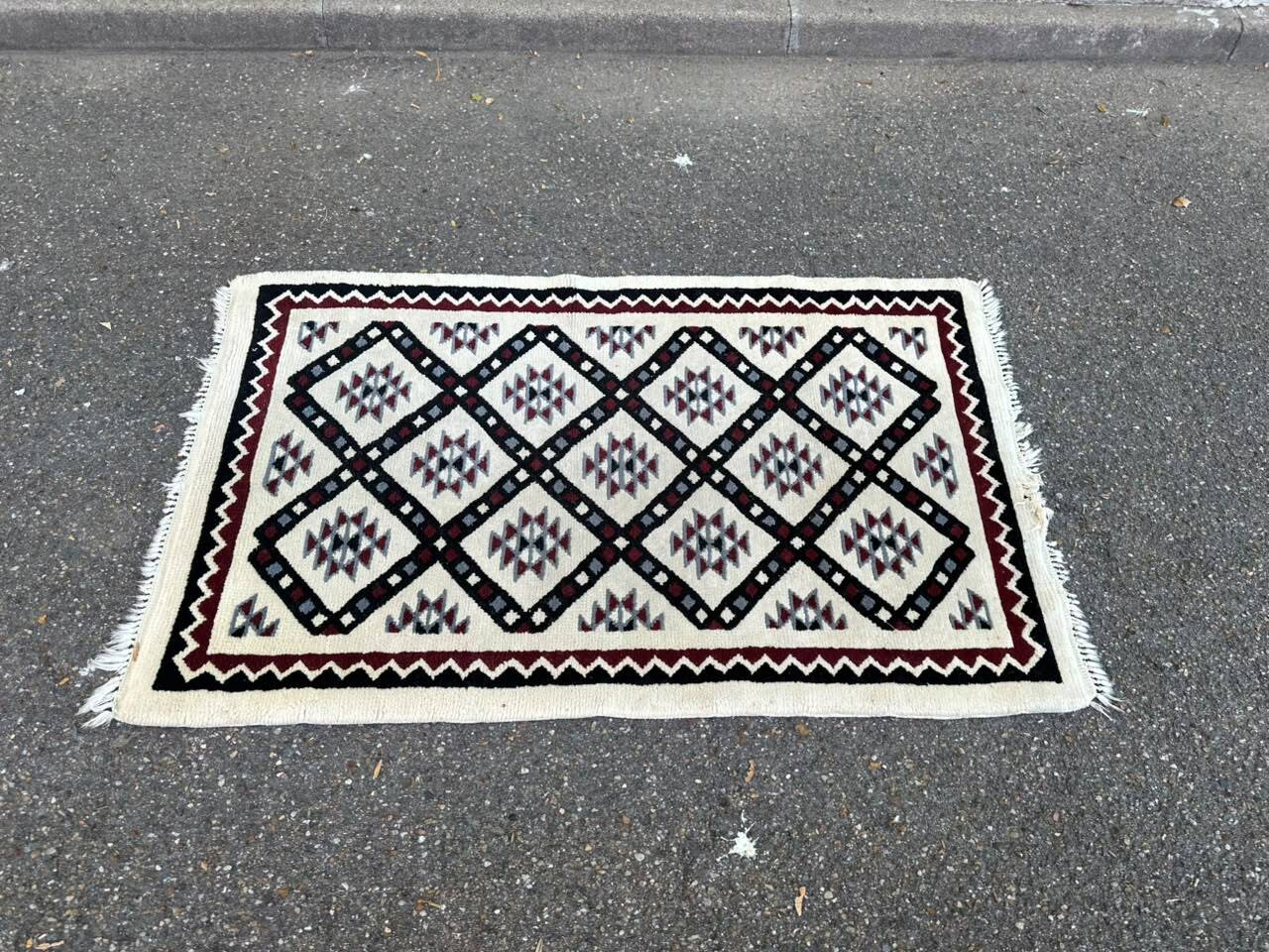 Pair of hand-knotted Berber Persian rugs in wool 81x131 cm