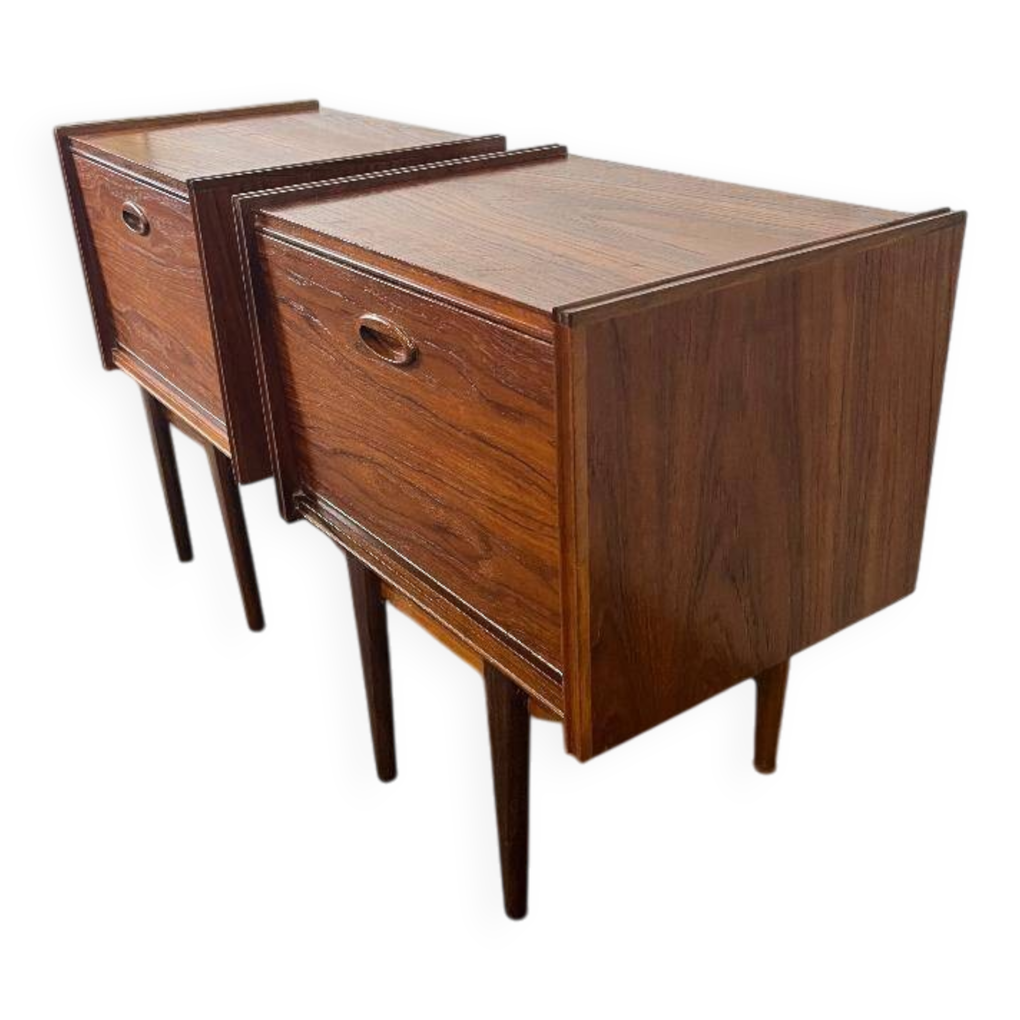 Set of 2 vintage bedside tables / night tables / mini cabinets
