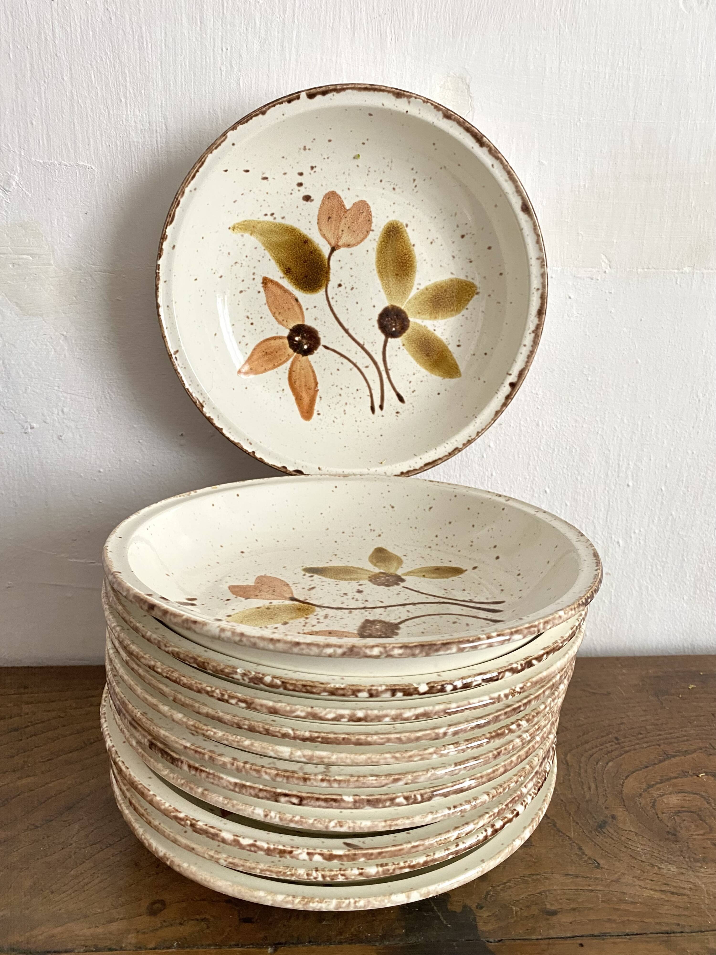 Gien deep plates, floral decoration, 70s