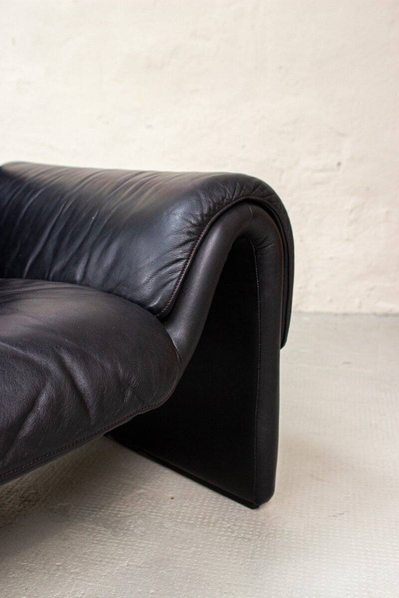 Vintage 2011 Two-Seater Leather Sofa by de Sede, 1983