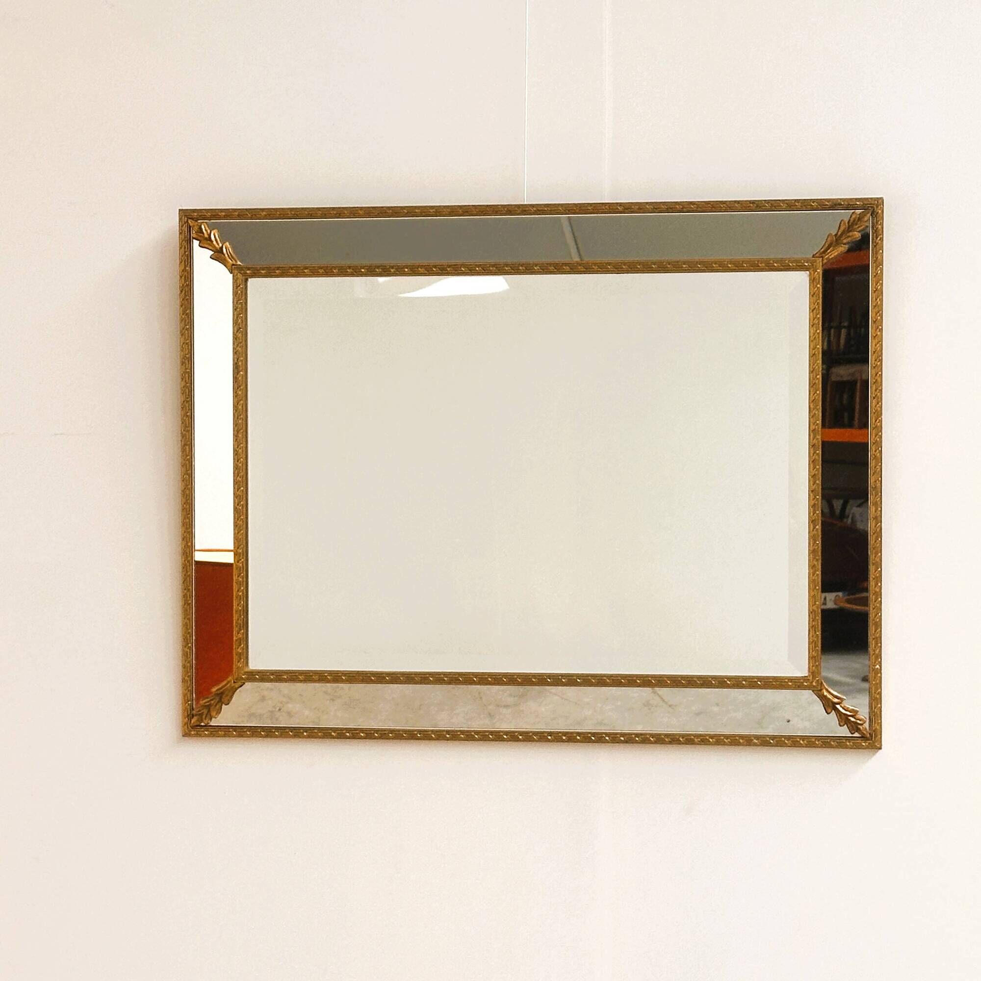 Vintage Wall Mirror in Gilded Brass with Leaf Details, 1980s
