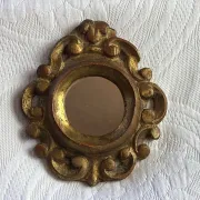Miroir en bois sculpté de style rococo