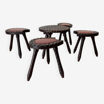 Set of 5 stools and a Spanish brutalist tripod table from the 60s