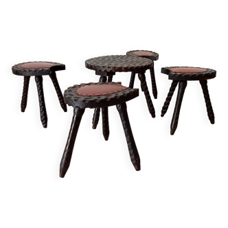 Set of 5 stools and a Spanish brutalist tripod table from the 60s