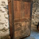 Armoire ancienne française en châtaignier – XVIIIe siècle