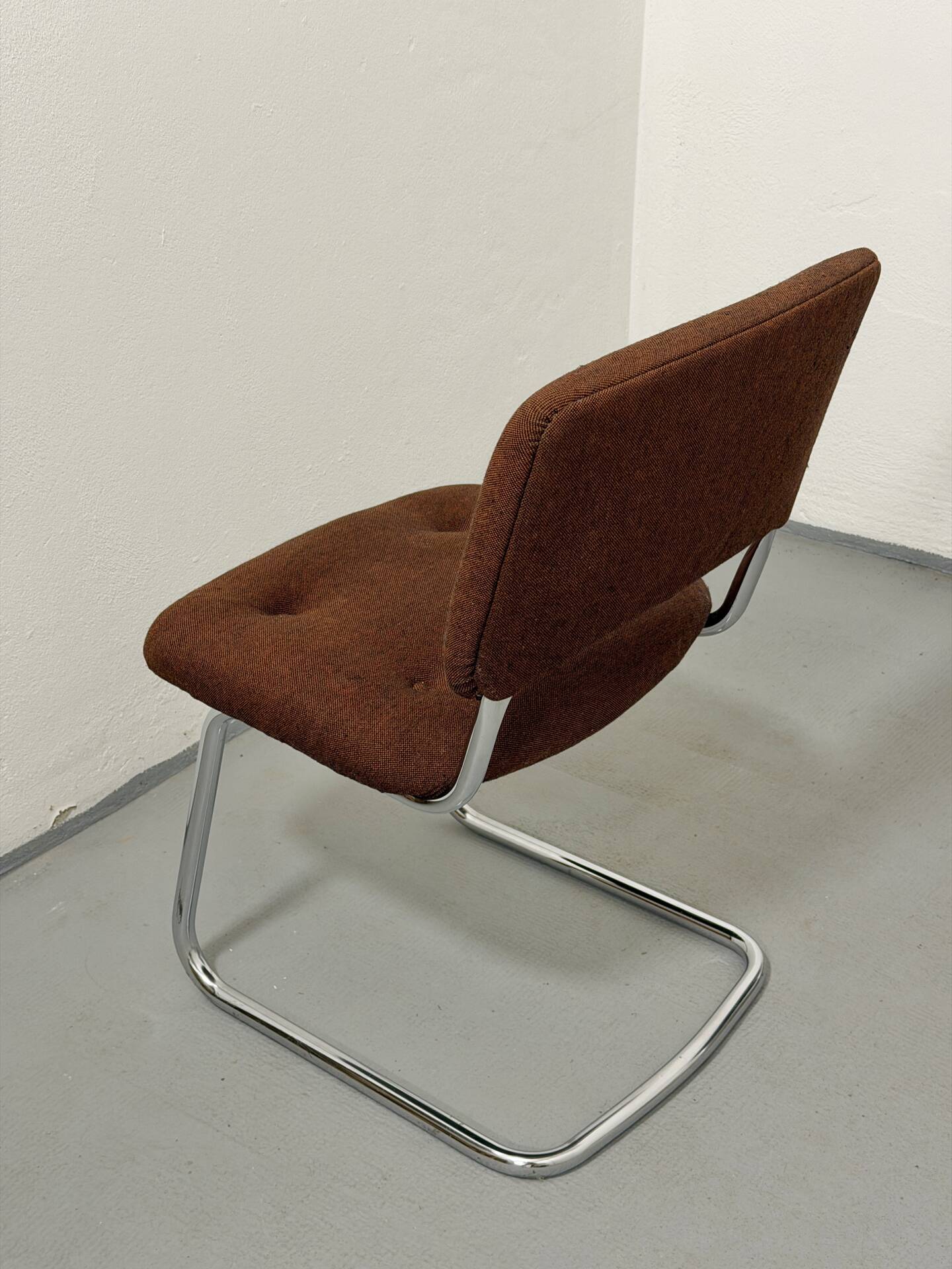 Strafor Steelcase chairs