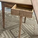Round folding table in walnut