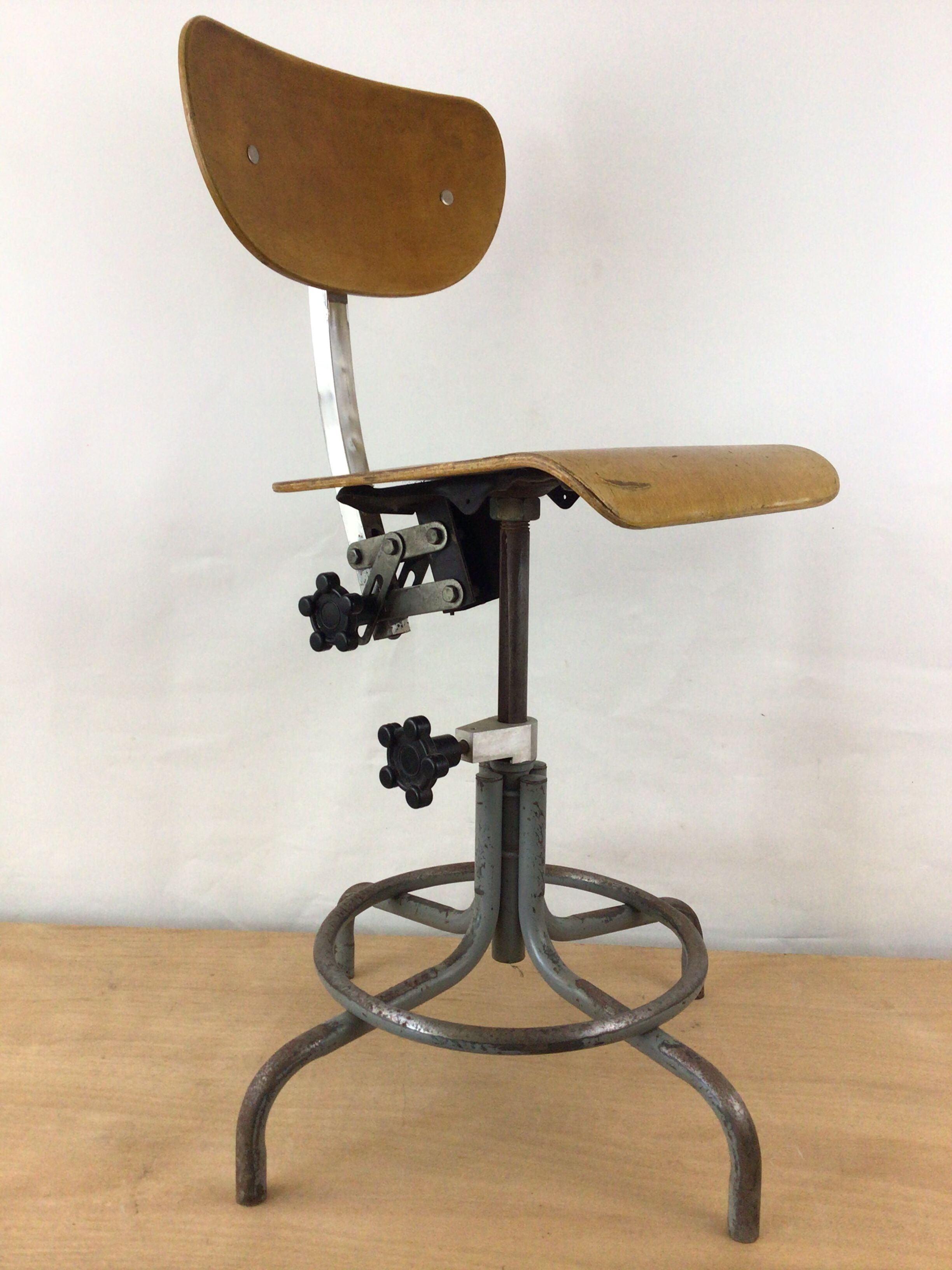 Industrial draughtsman chair