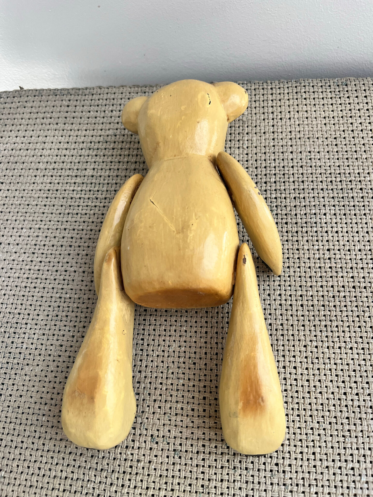 Ours in articulated wood
