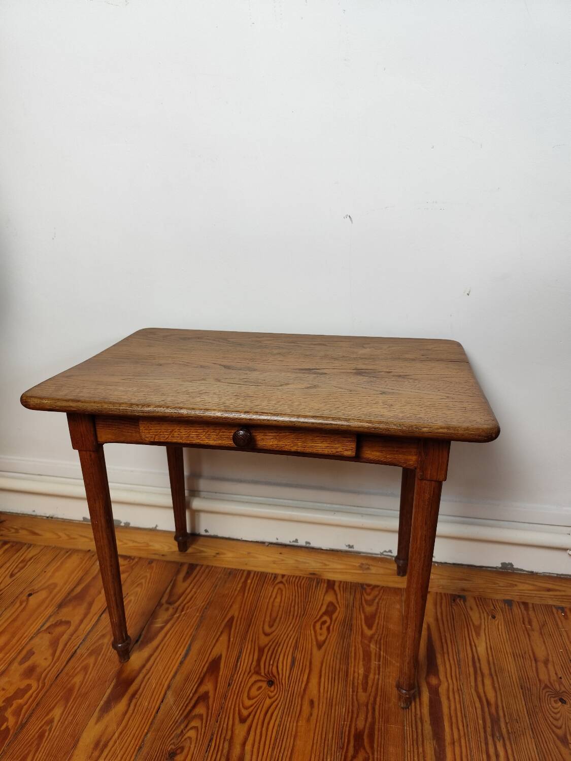 Coffee table / small desk