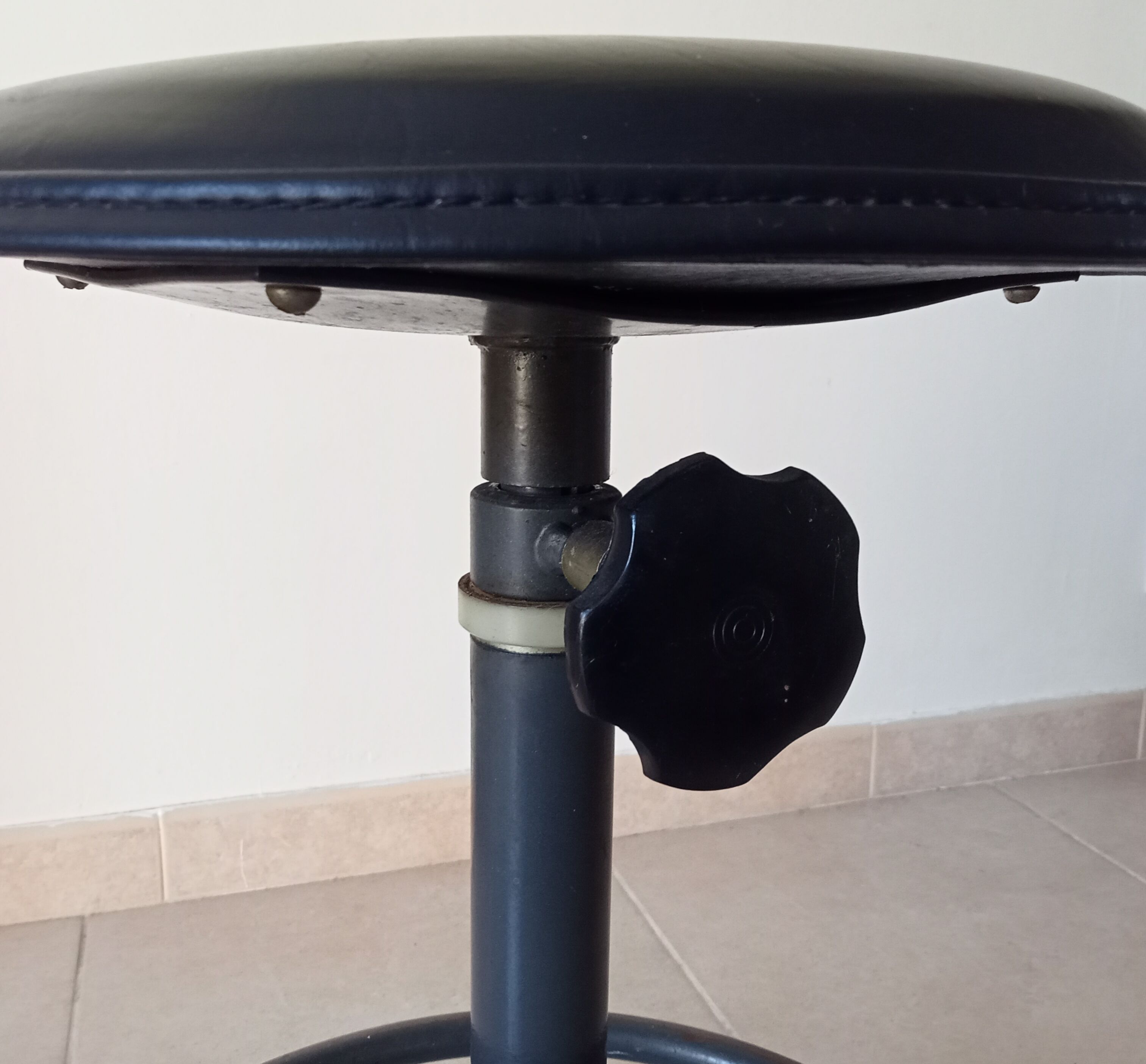 Vintage industrial workshop stool SIPE ITALY 1960s