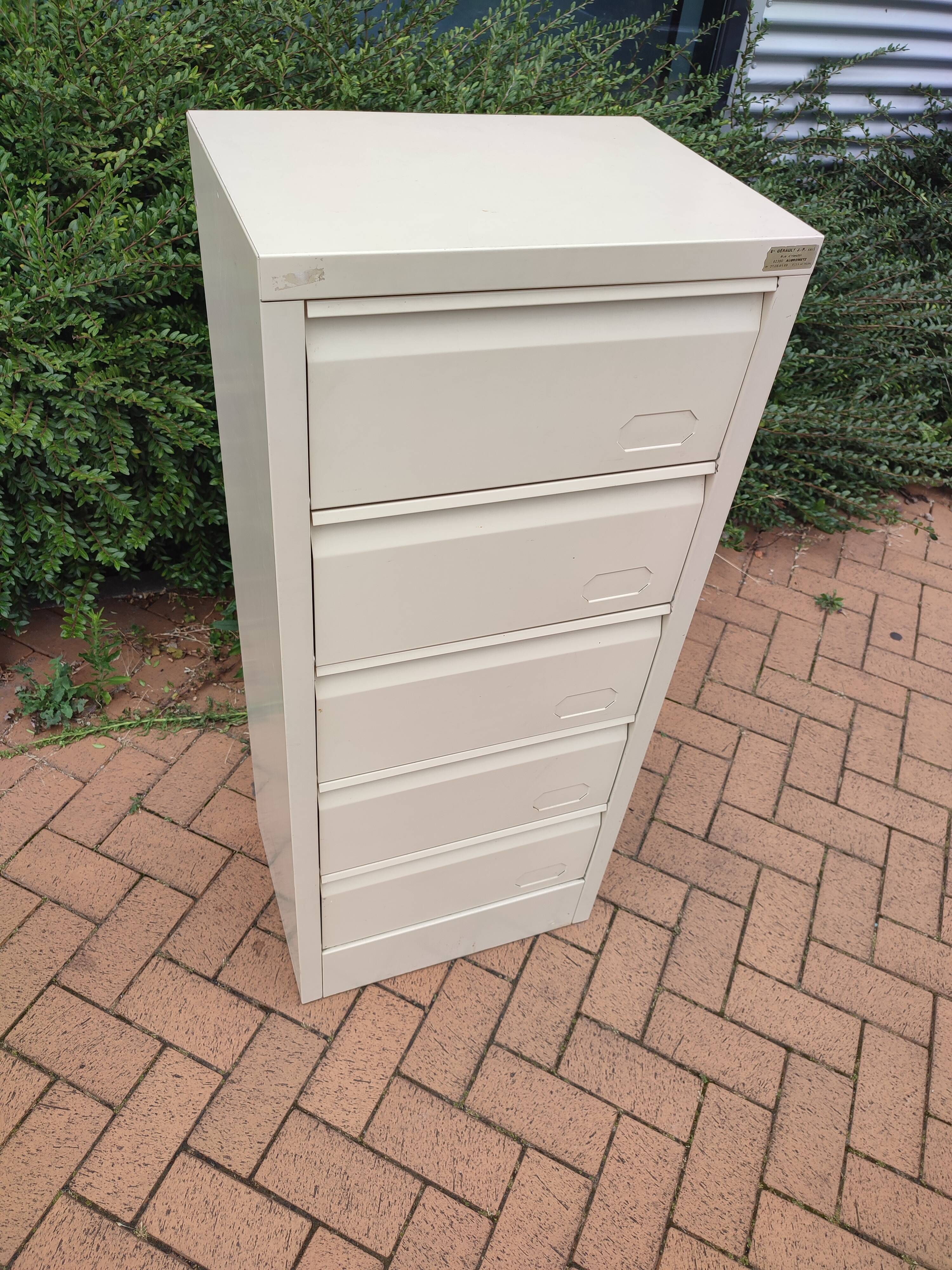 Filing cabinet with industrial shutter