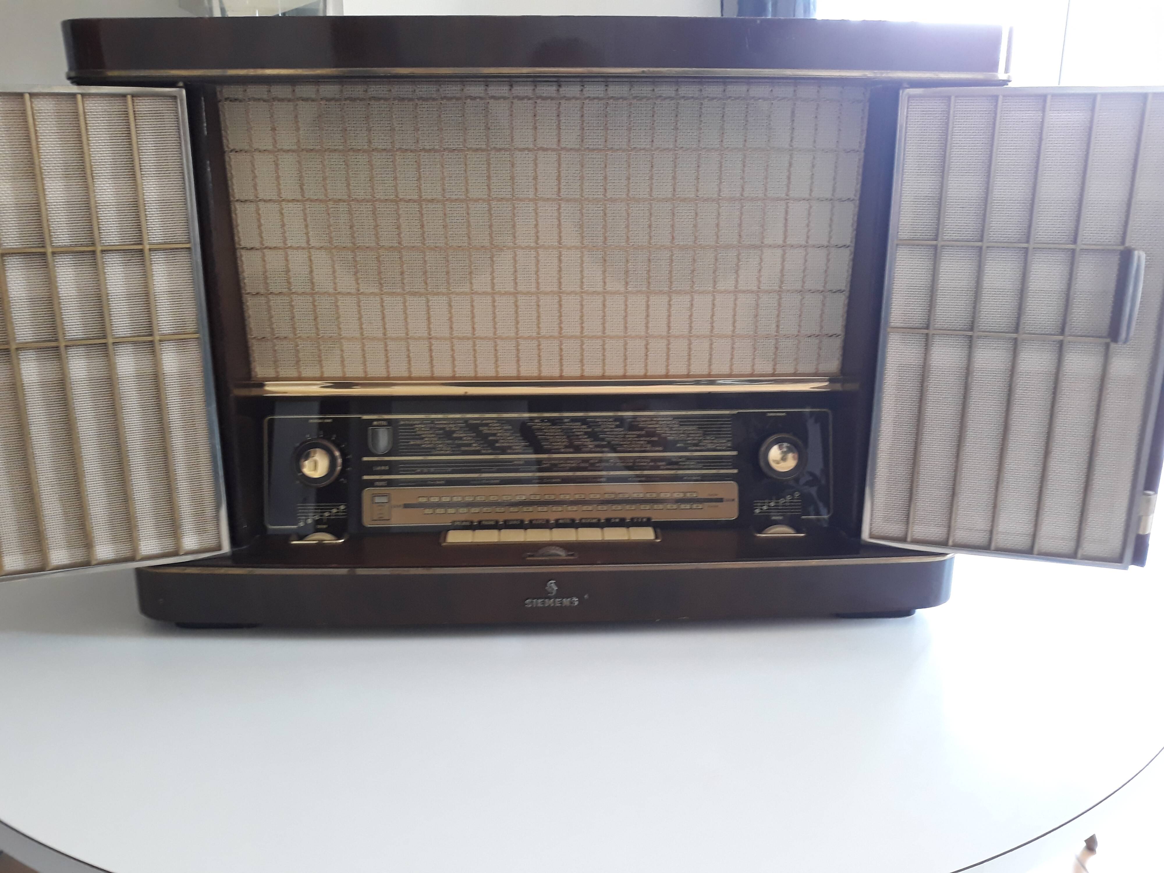 Vintage radio siemens schatulle m57