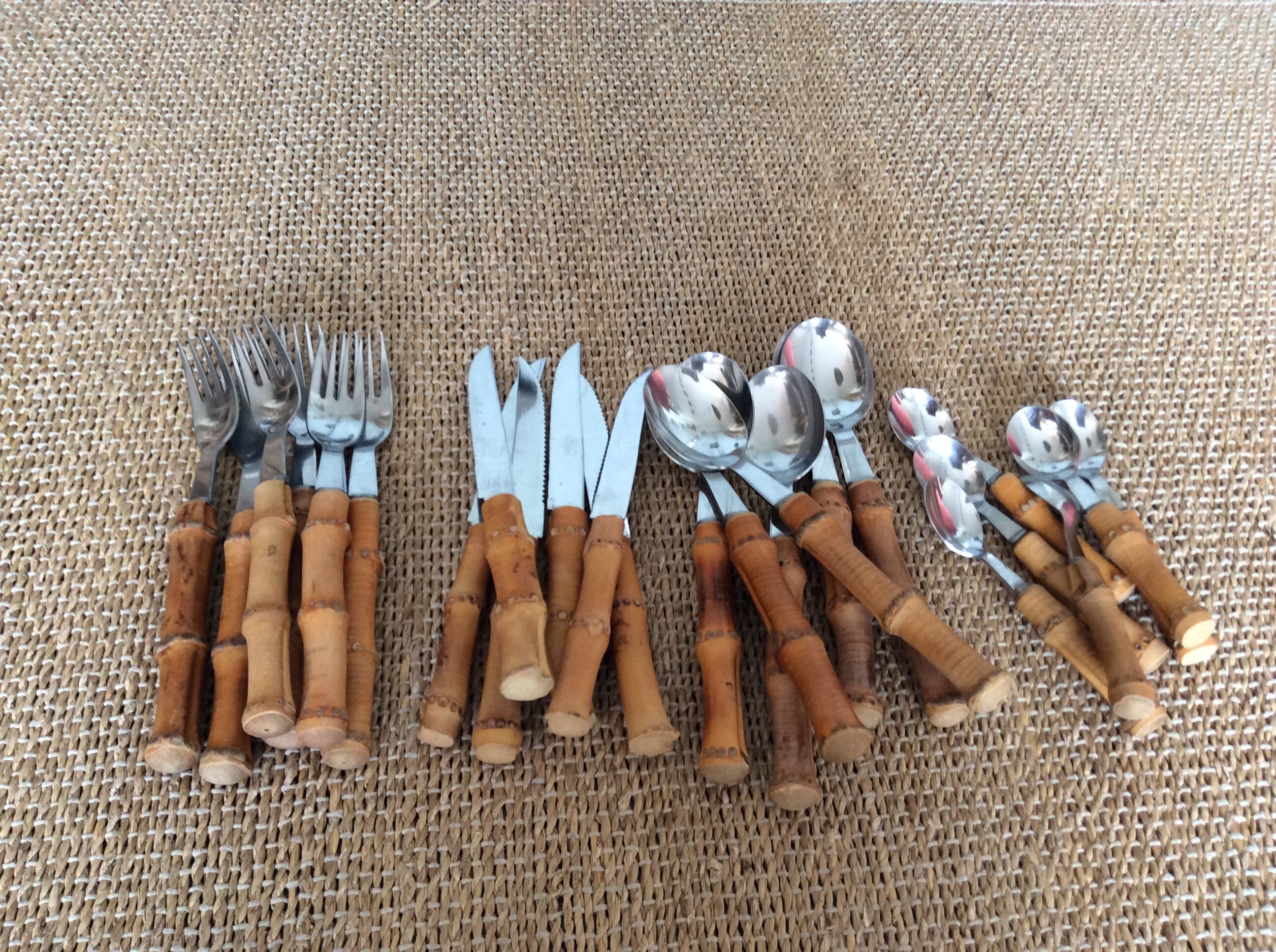 Bamboo cutlery set