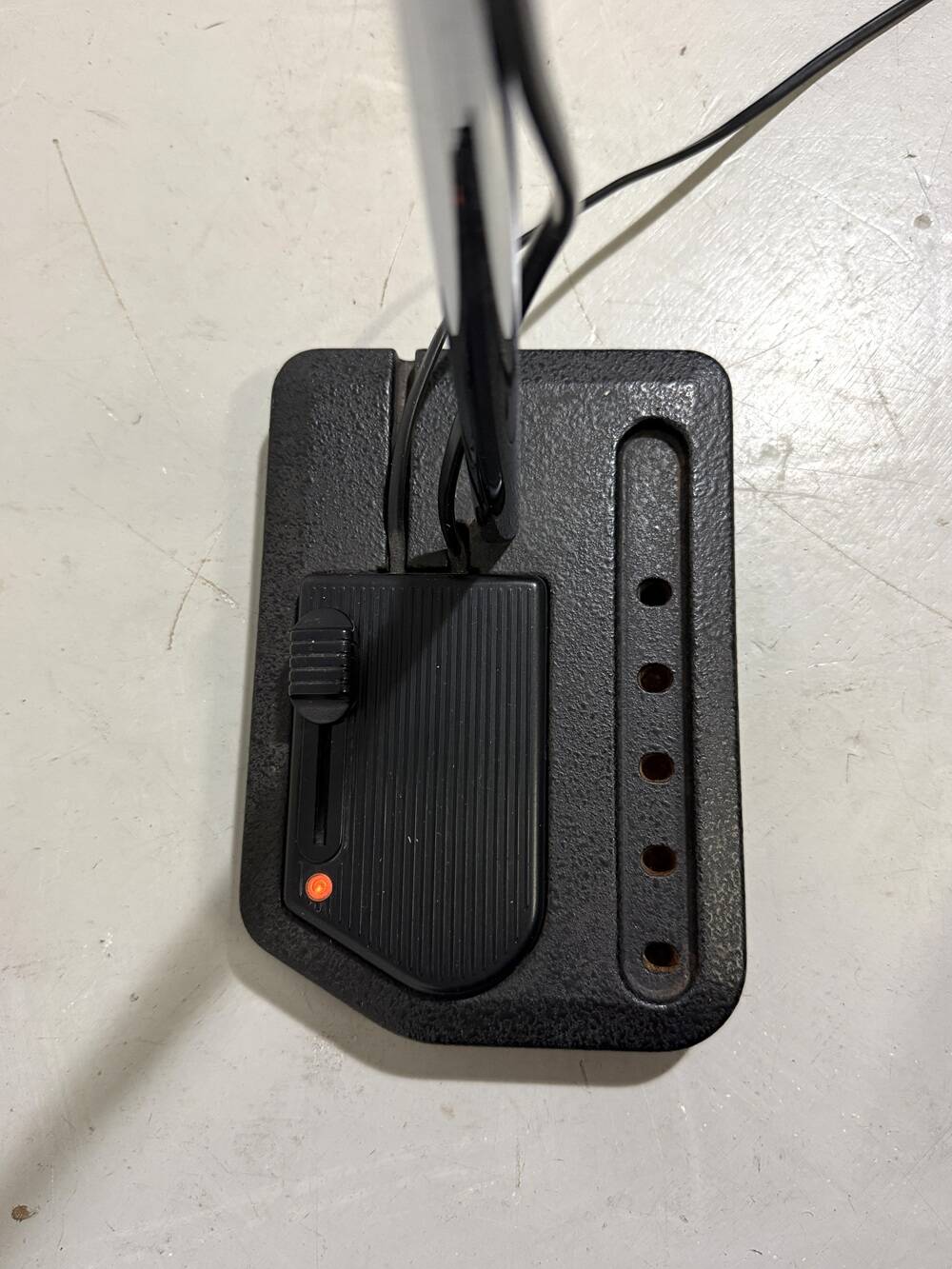 Viktor Frauenknecht Haloprofil desk lamp Swiss Lamps