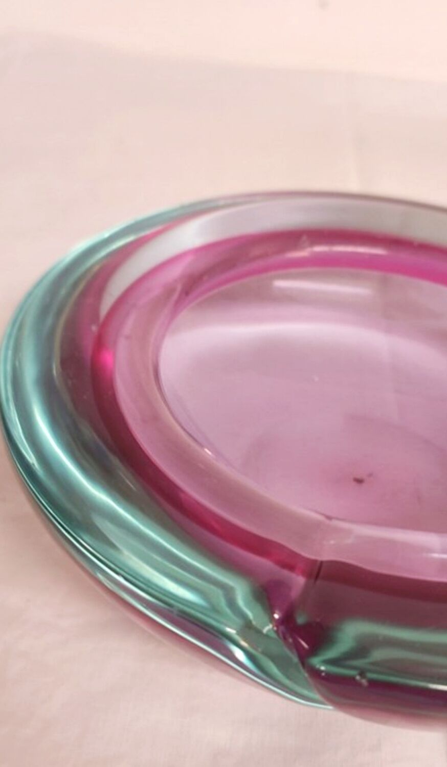 Cendrier en verre de Murano. Italie, années 1970.