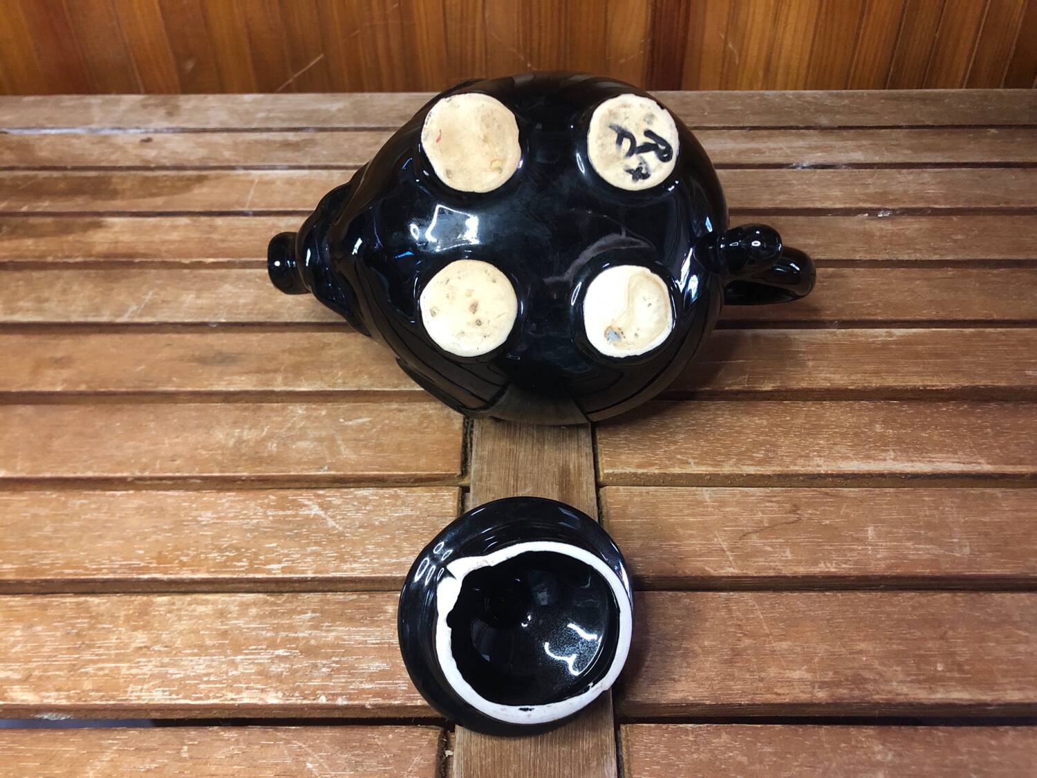 Old vintage black ceramic elephant shaped teapot #a474