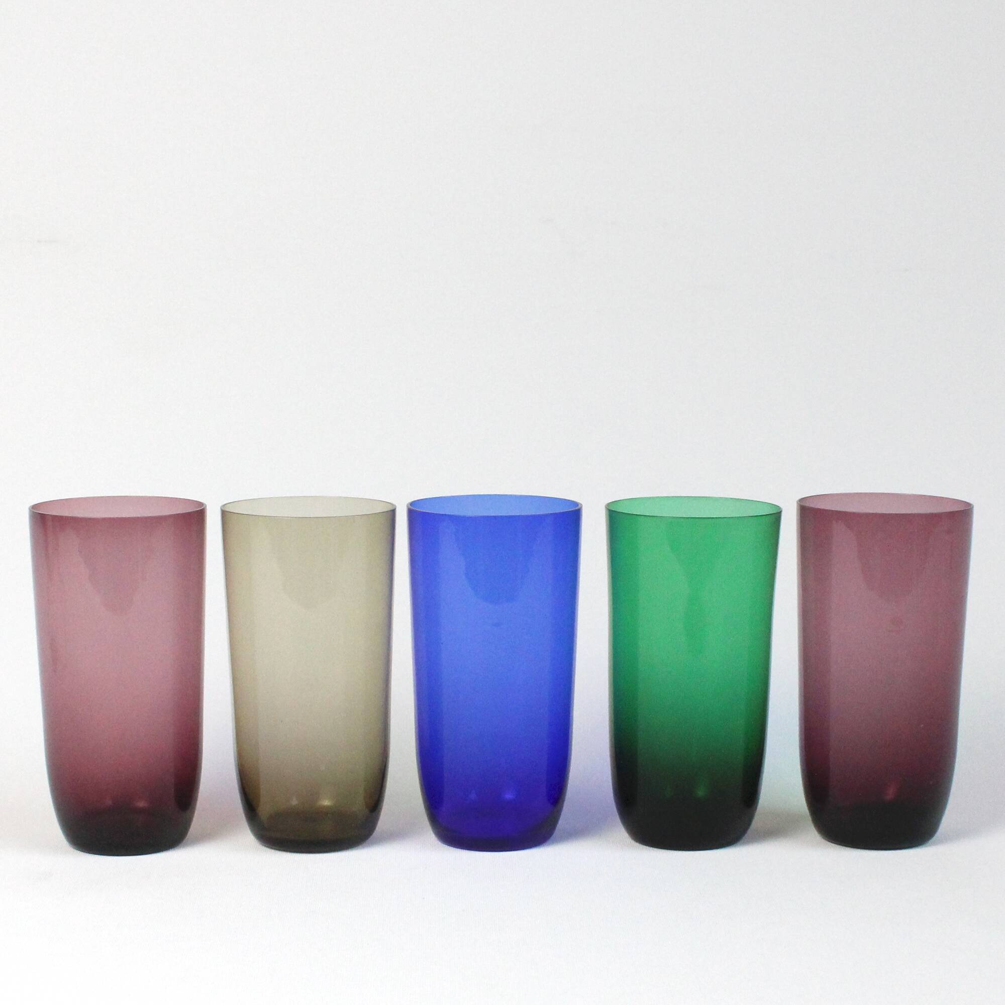 Set of 5 vintage coloured glasses - glassware from Boussu