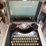 Machine à écrire vintage Corona