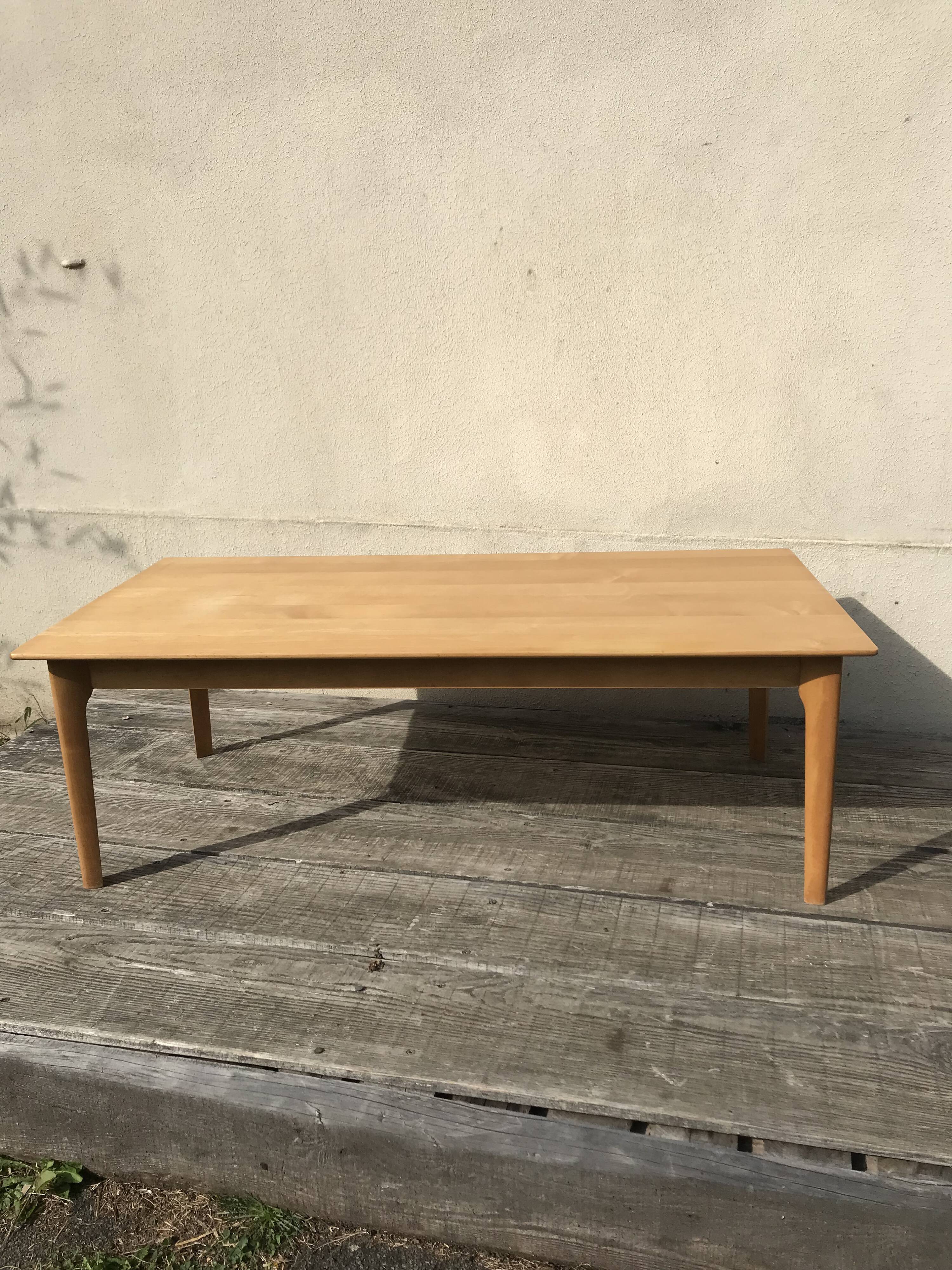 Vintage coffee table 1970 in solid maple
