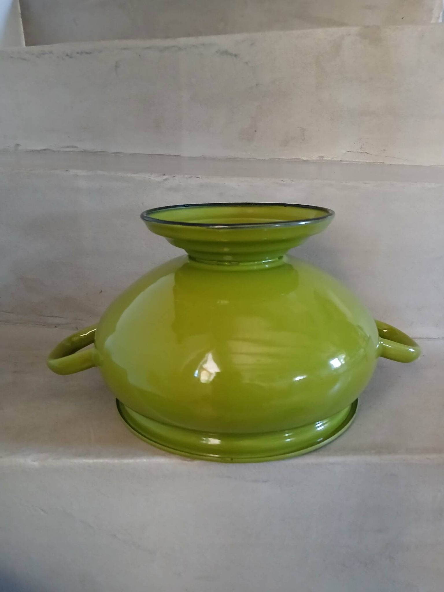 Vintage green enamelled tin soup tureen