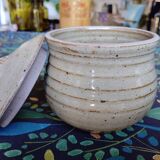 Petit pot artisanal en grès et céramique