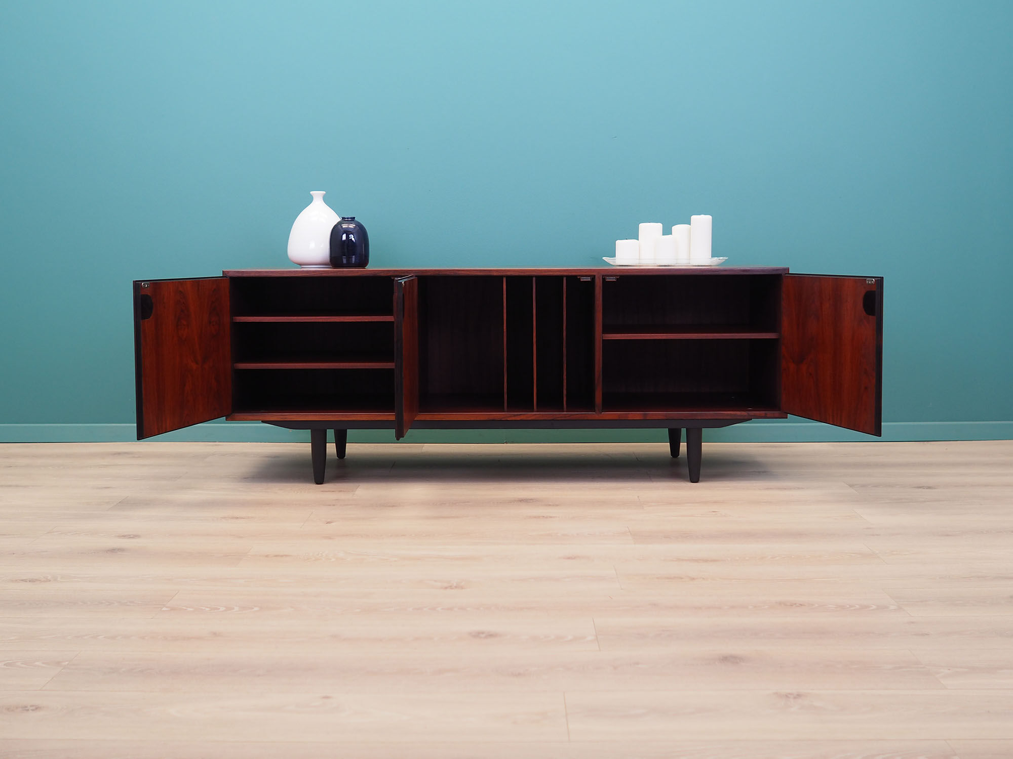 Sideboard in rosewood, Danish design, 70s, designer: Svend Langkilde