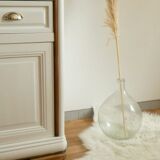 White and wood buffet