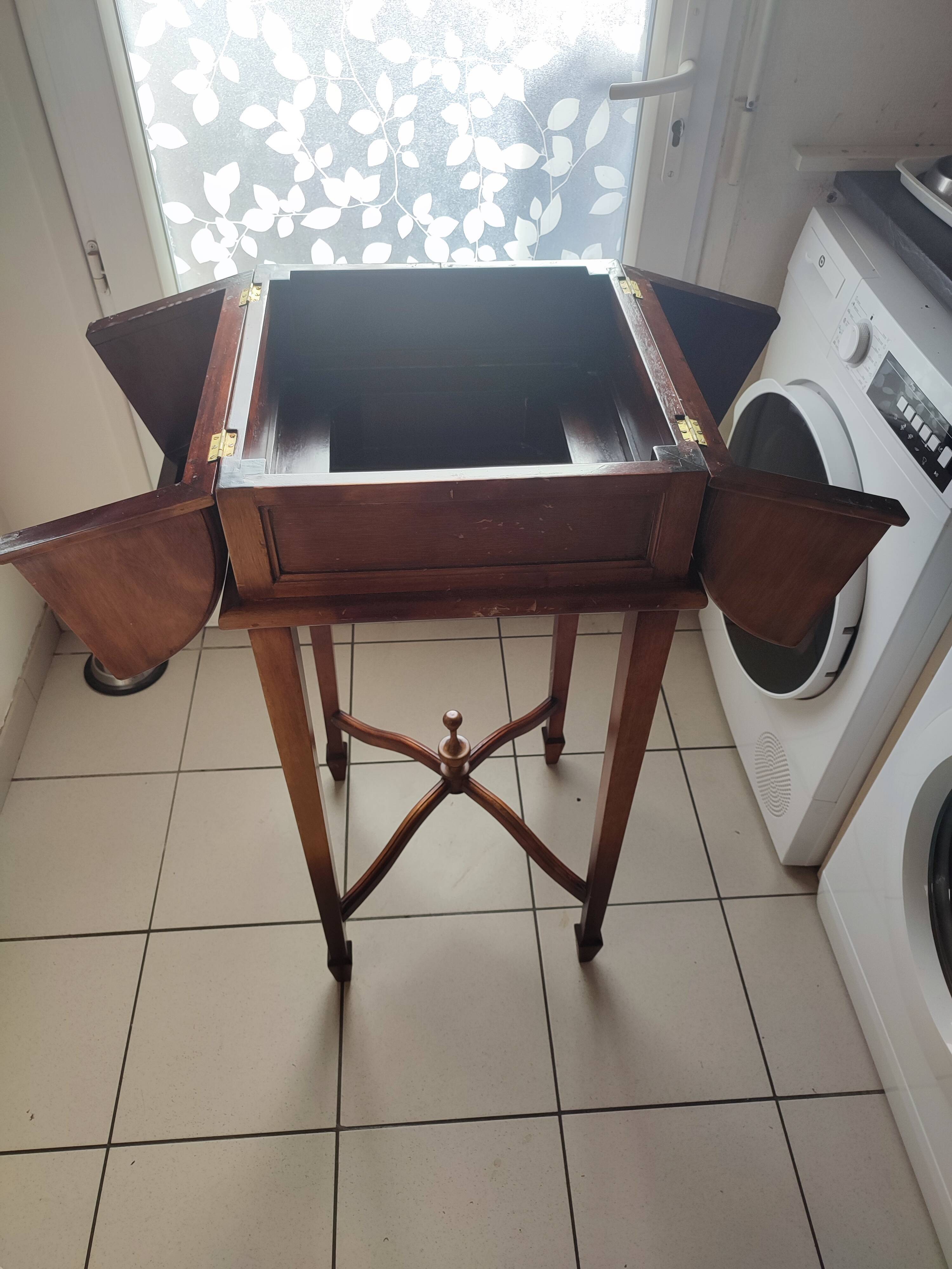 Liquor cellar cabinet