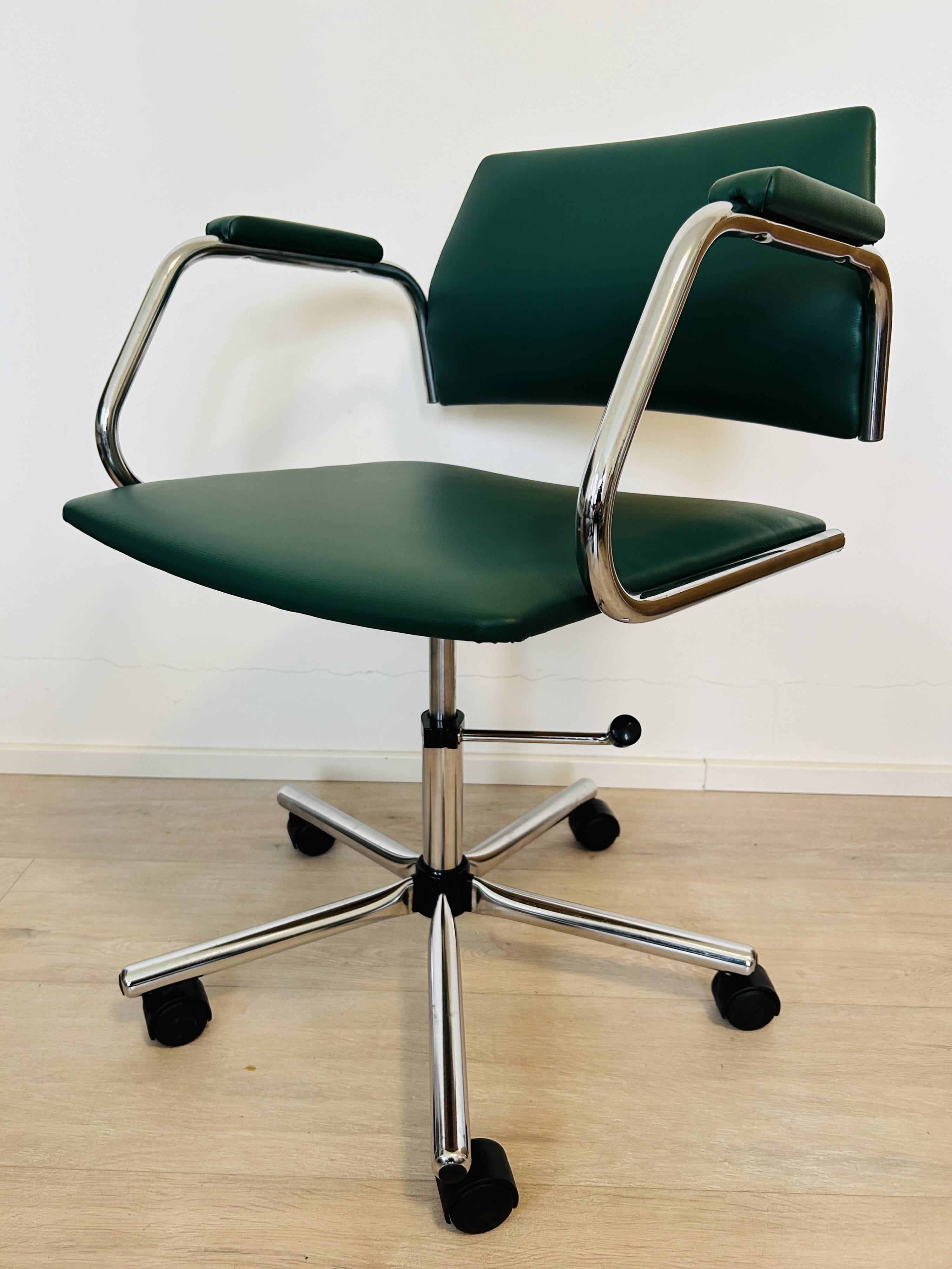 Fully Restored Kovona Office Chair K-385, Czechoslovakia 1970’s