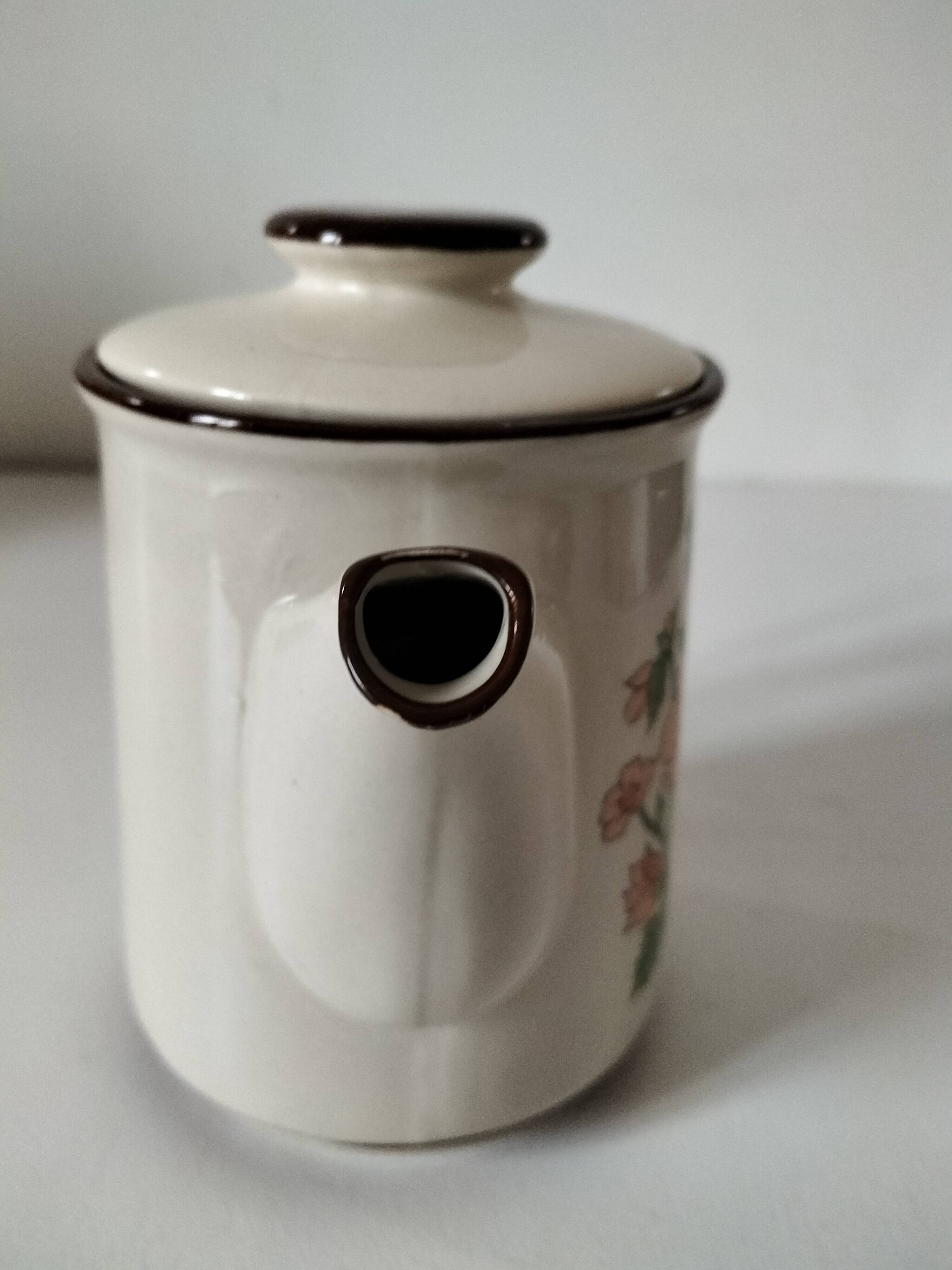 Vintage flowered stoneware teapot – 1970s