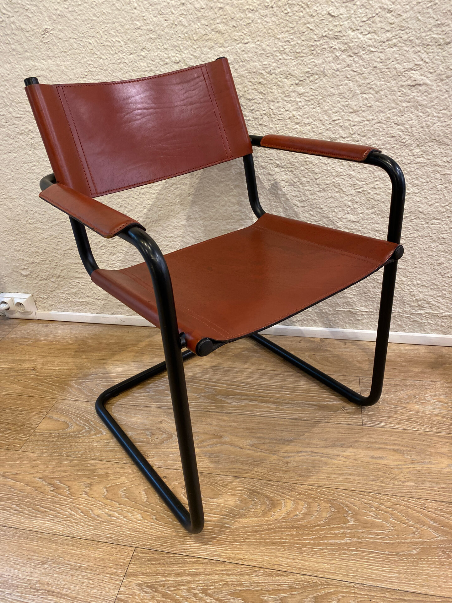 Matteo Grassi leather armchair