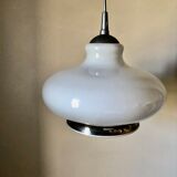 Suspension in opaline and silver thread
