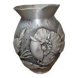 Vase Barte, étain repoussé vers 1900