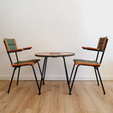 Pair of armchairs and vintage coffee table straw, wood and metal