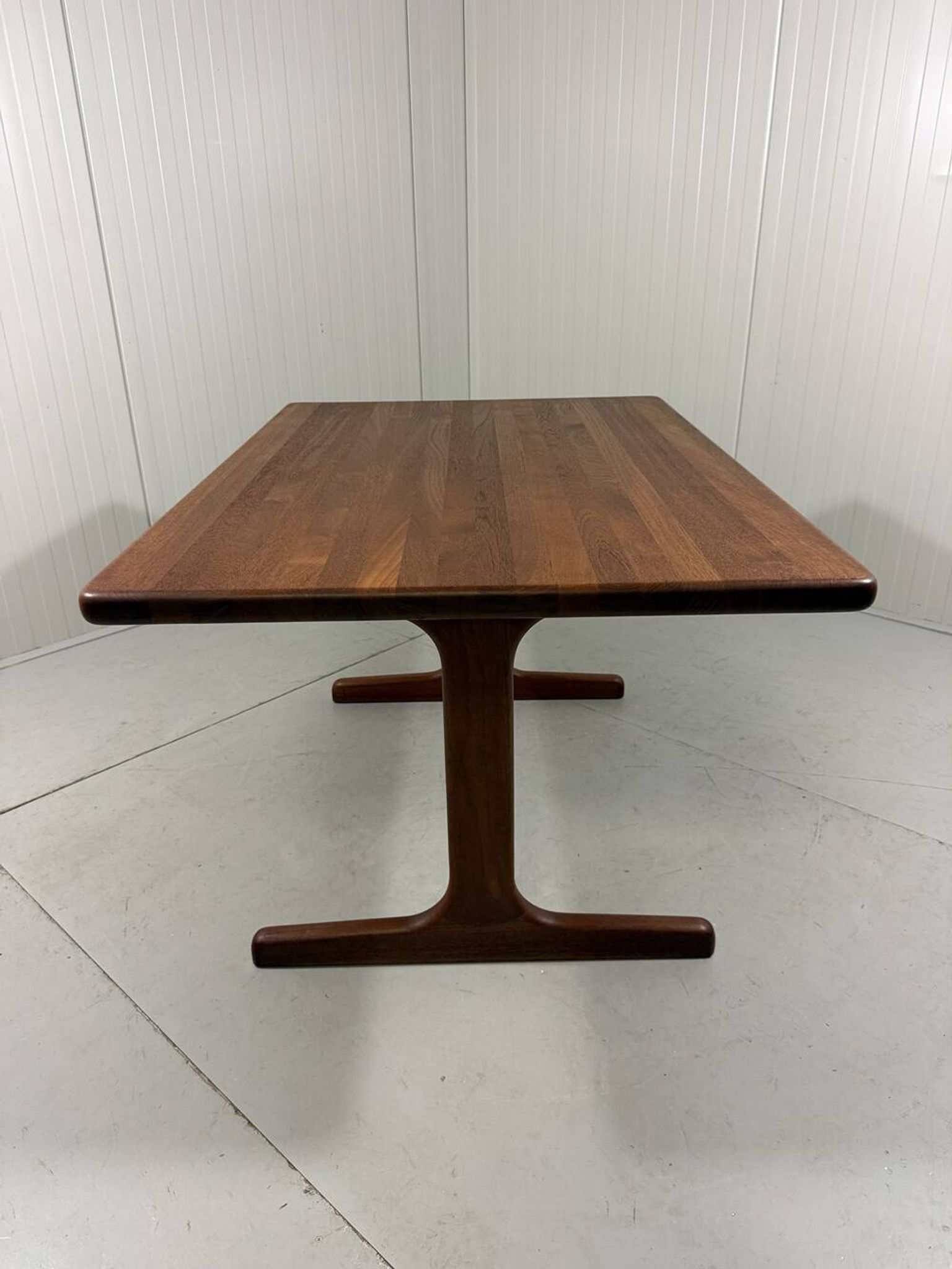 Table à manger en teck massif Danemark années 1970