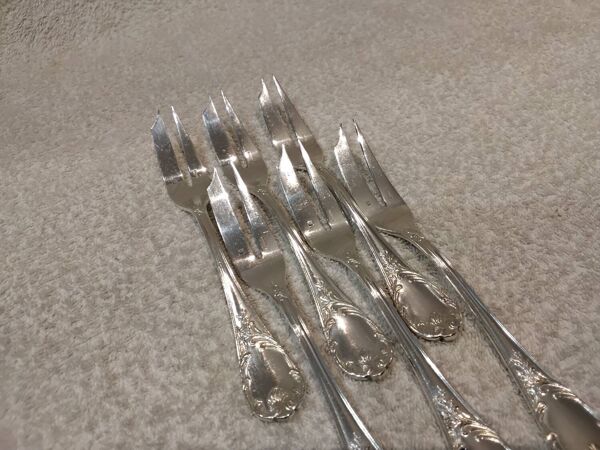 6 fourchettes a gateaux metal argente orfevre Christofle Marly