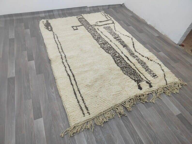 Handmade Beni Mrirt rug size 200 x 300 cm