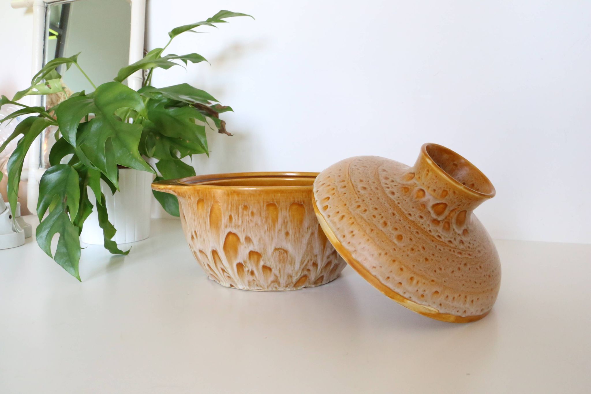 Salad bowl, or soup bowl, ceramic, Niderviller Motif Fauve