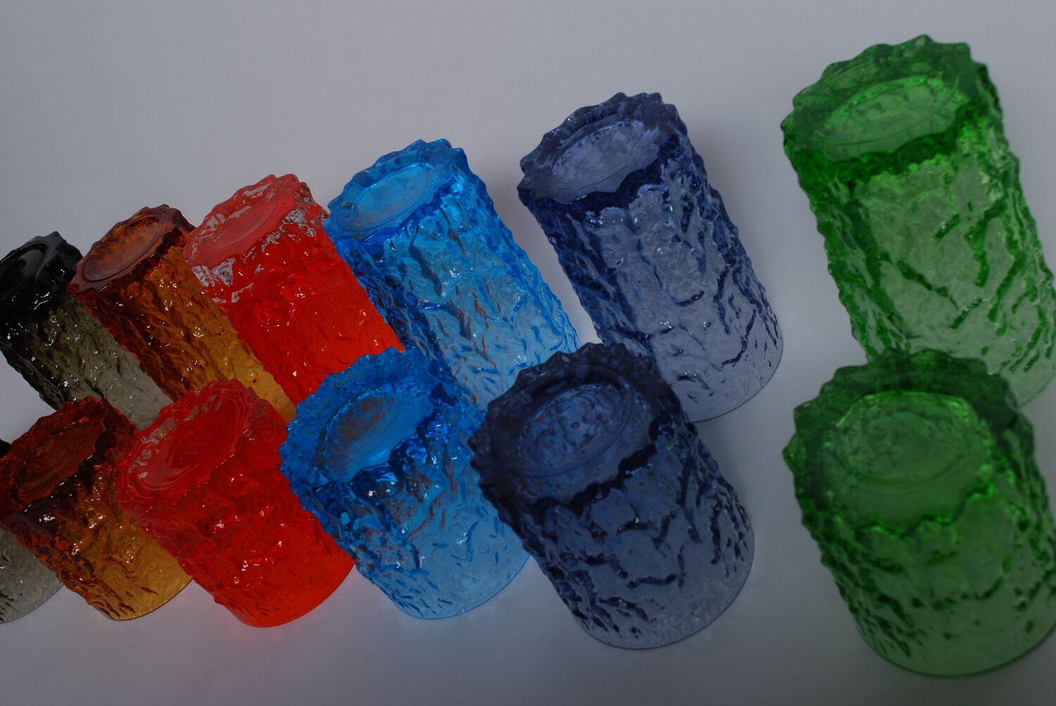 Set colored glass 'textured bark' by Geoffrey Baxter 60's