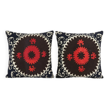 Set of 2 vintage embroidered cushion covers 61x61 cm