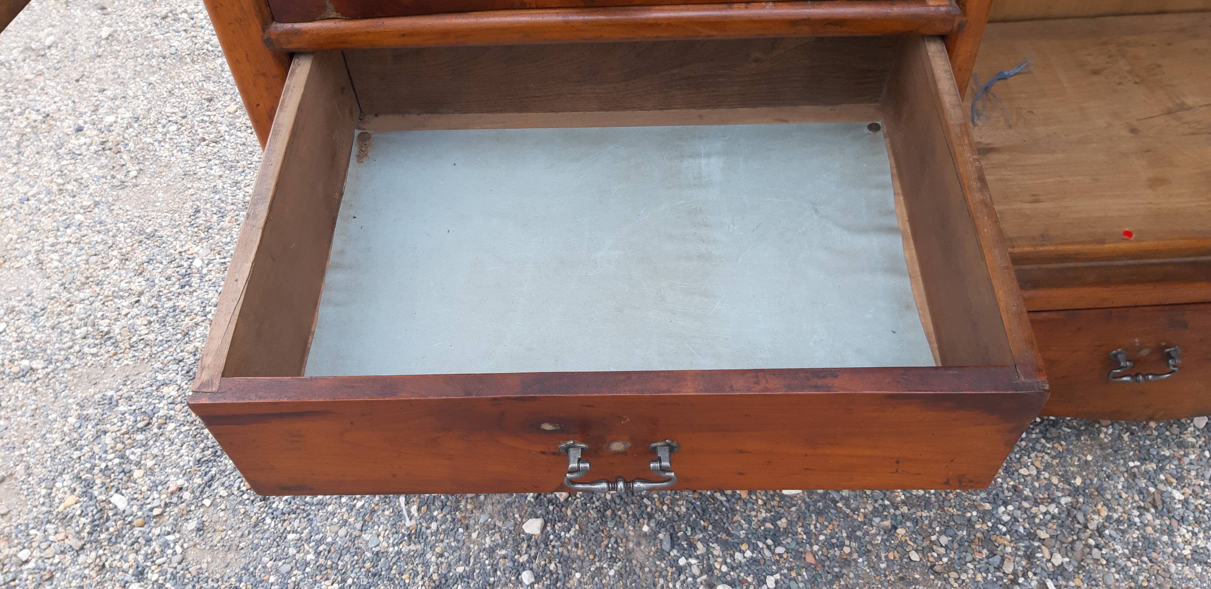 Béarnaise wardrobe in walnut 19th