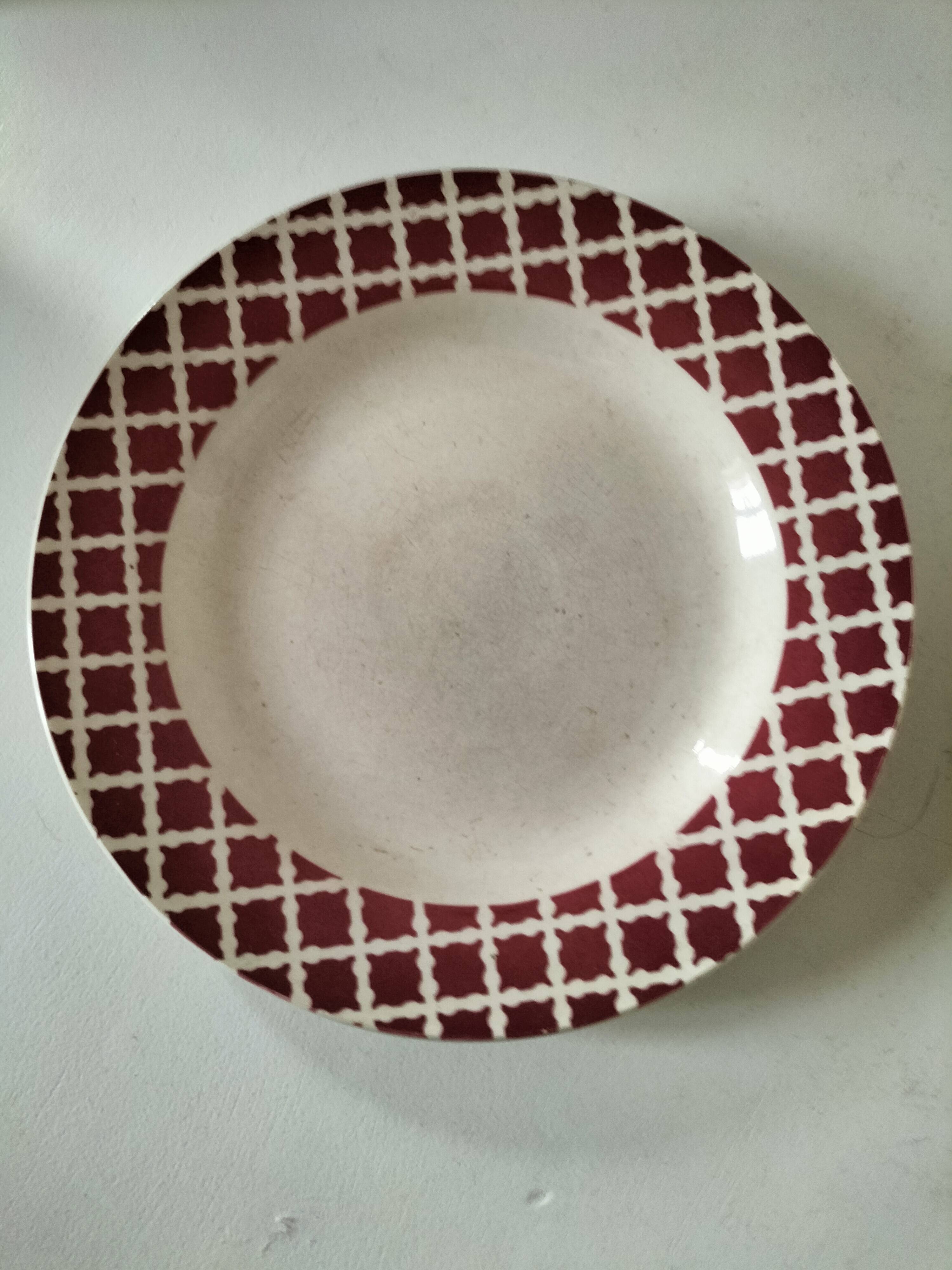 Set of 12 ironstone plates – Deep blue & red