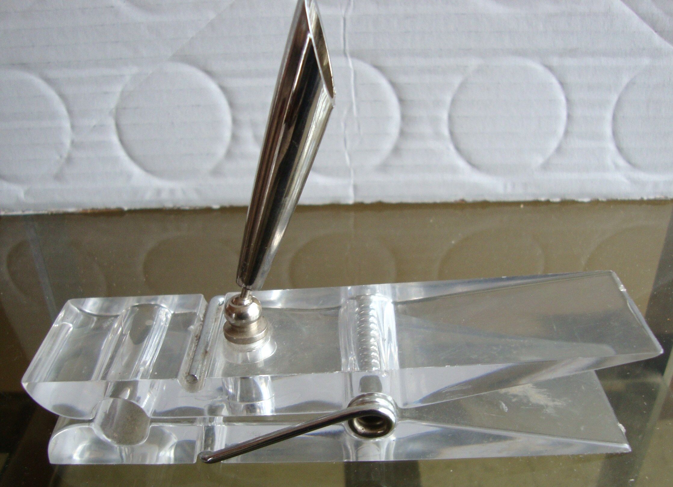 Paper press clip -vintage pen holder