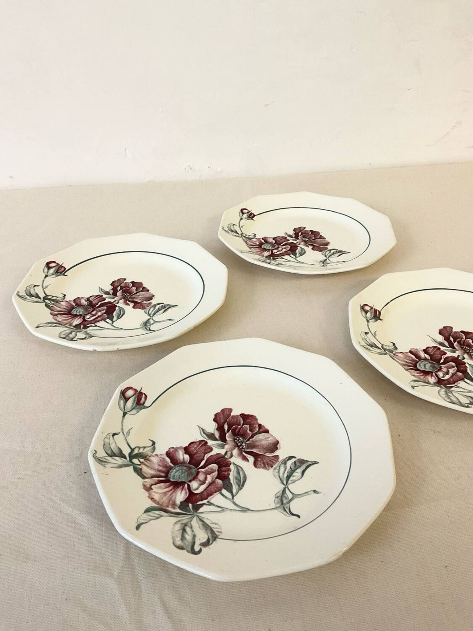Set of 4 Sarreguemines Simone plates – Vintage floral design