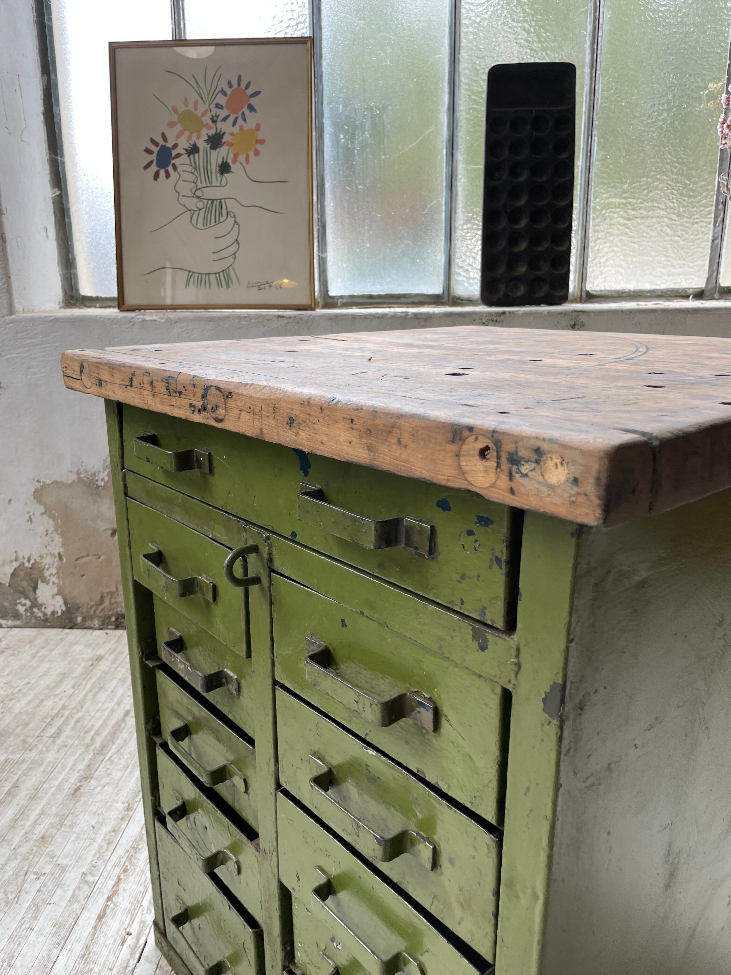 Meuble établi rangement militaire industriel vert