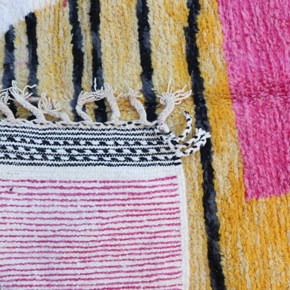 Contemporary Berber Rug - 250 x 154 cm