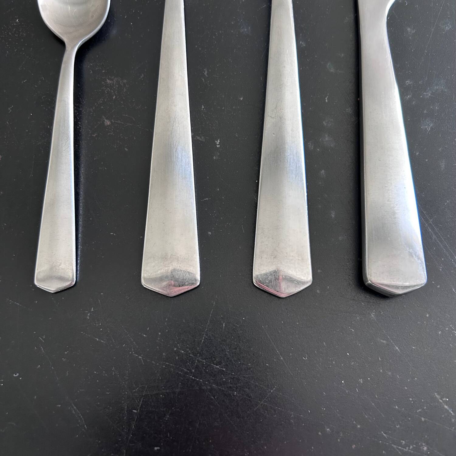 Habitat 24-piece polished stainless steel cutlery set