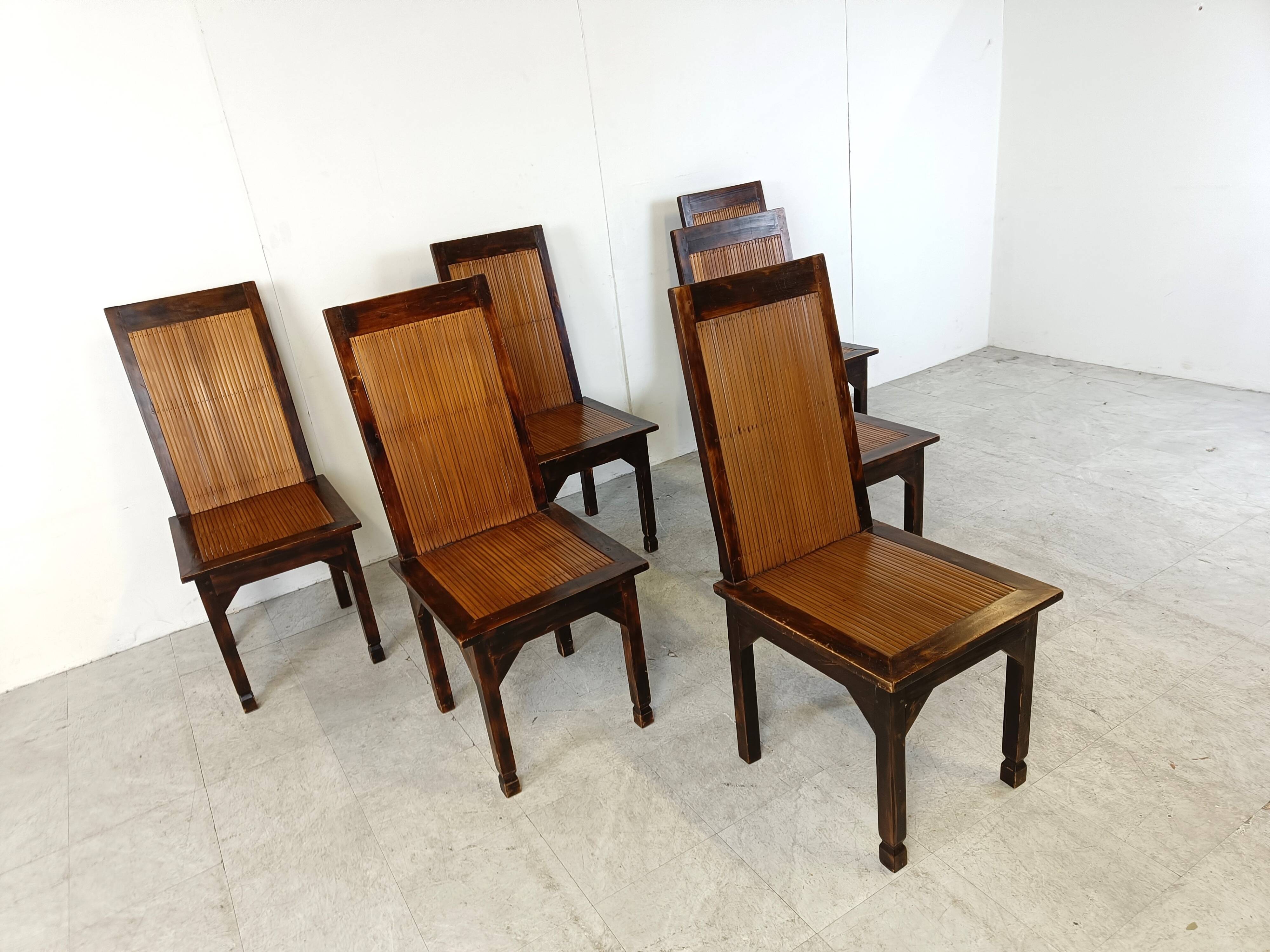 Chaises de salle à manger vintage à haut dossier en bambou avec table, 1960